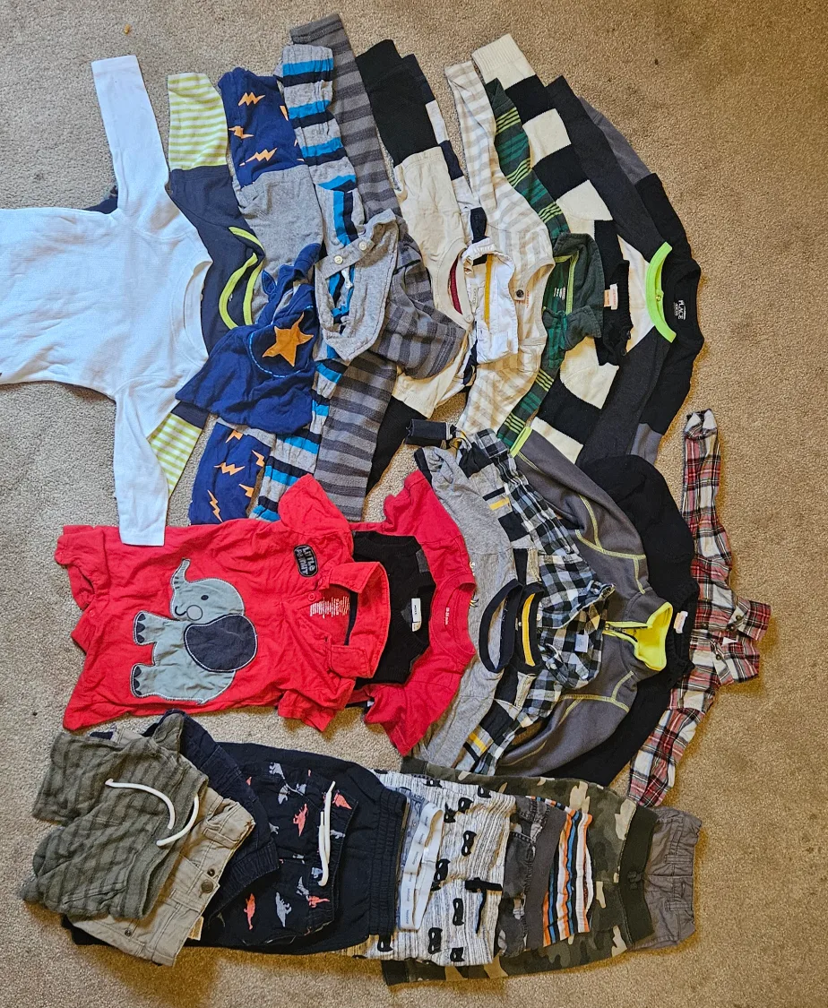 Boy's Clothes Bundle 18 24 month image indicator(3)