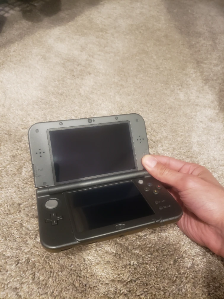 Nintendo 3DS XL Zelda Edition w/ Games - photo 2