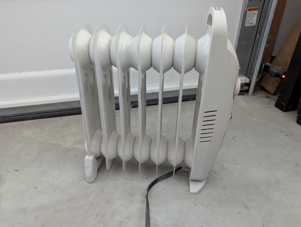 Oil-Filled Radiator Heater - photo 3