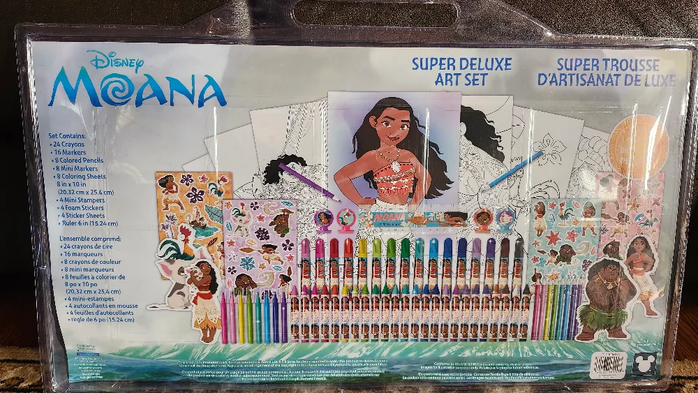 Moana Super Deluxe Art Set  $10 image indicator(3)