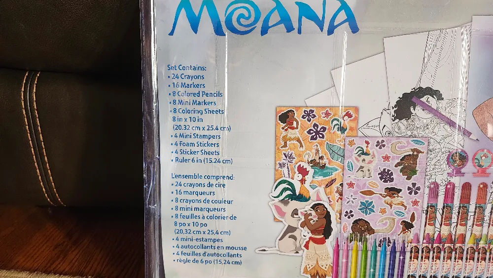 Moana Super Deluxe Art Set  $10 image indicator(4)