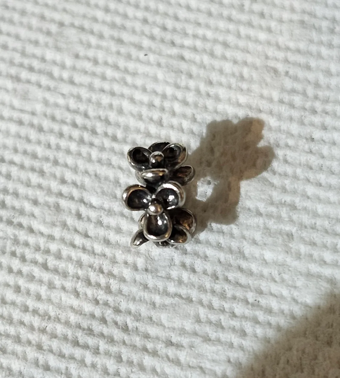 Pandora Flower Charm thumbnail