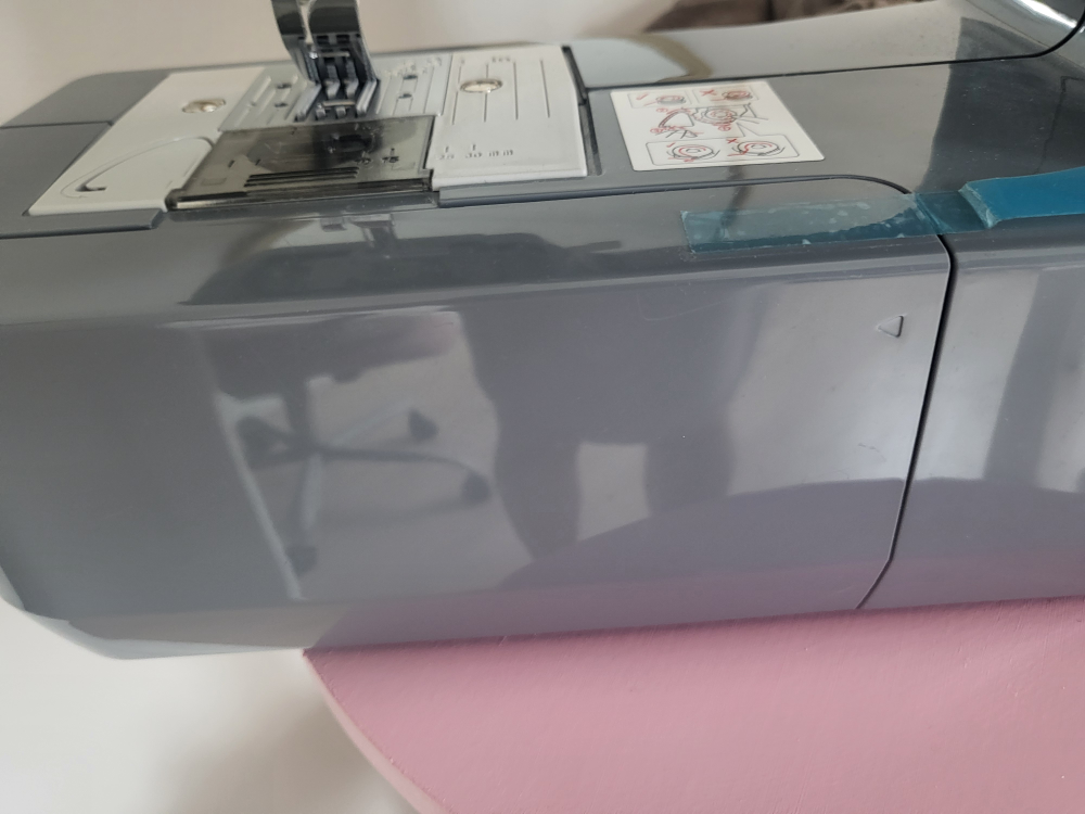 Sewing machine - photo 4