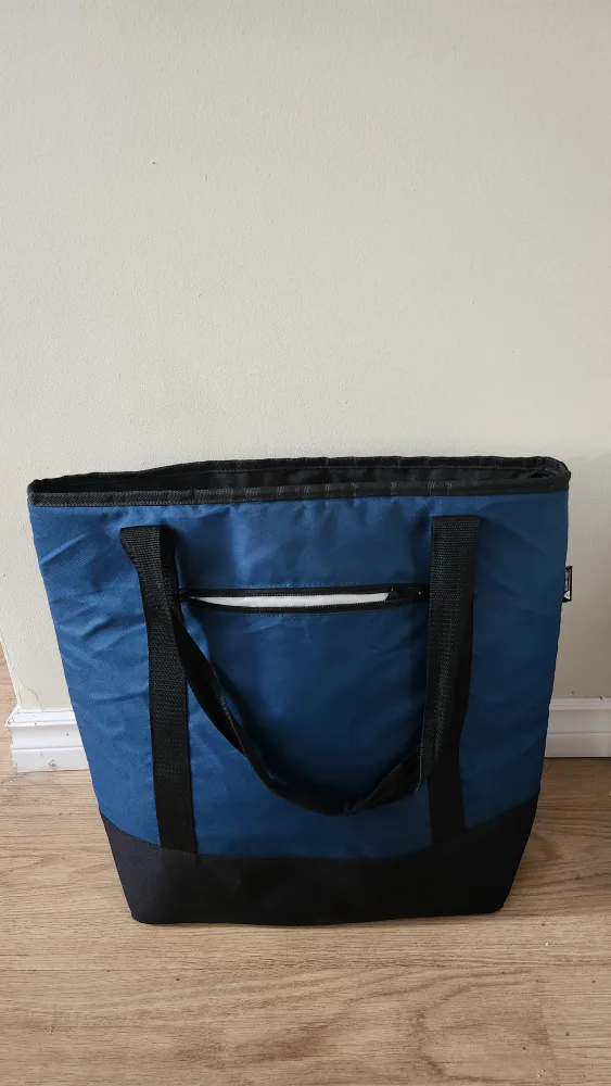 Blue Insulated Cooler Bag thumbnail