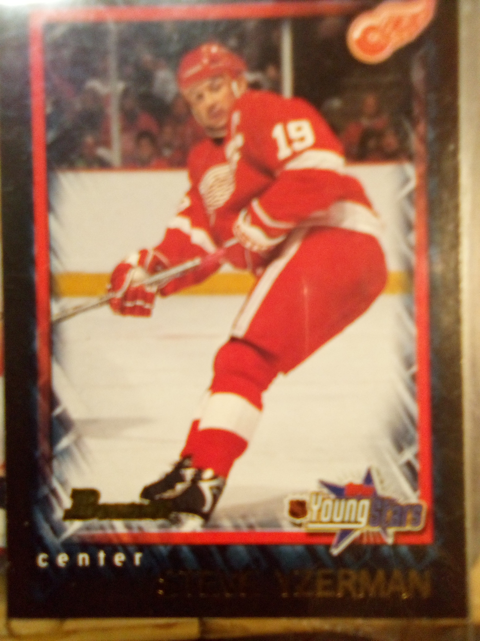 Steve Yzerman Hockey Card Lot - photo 3