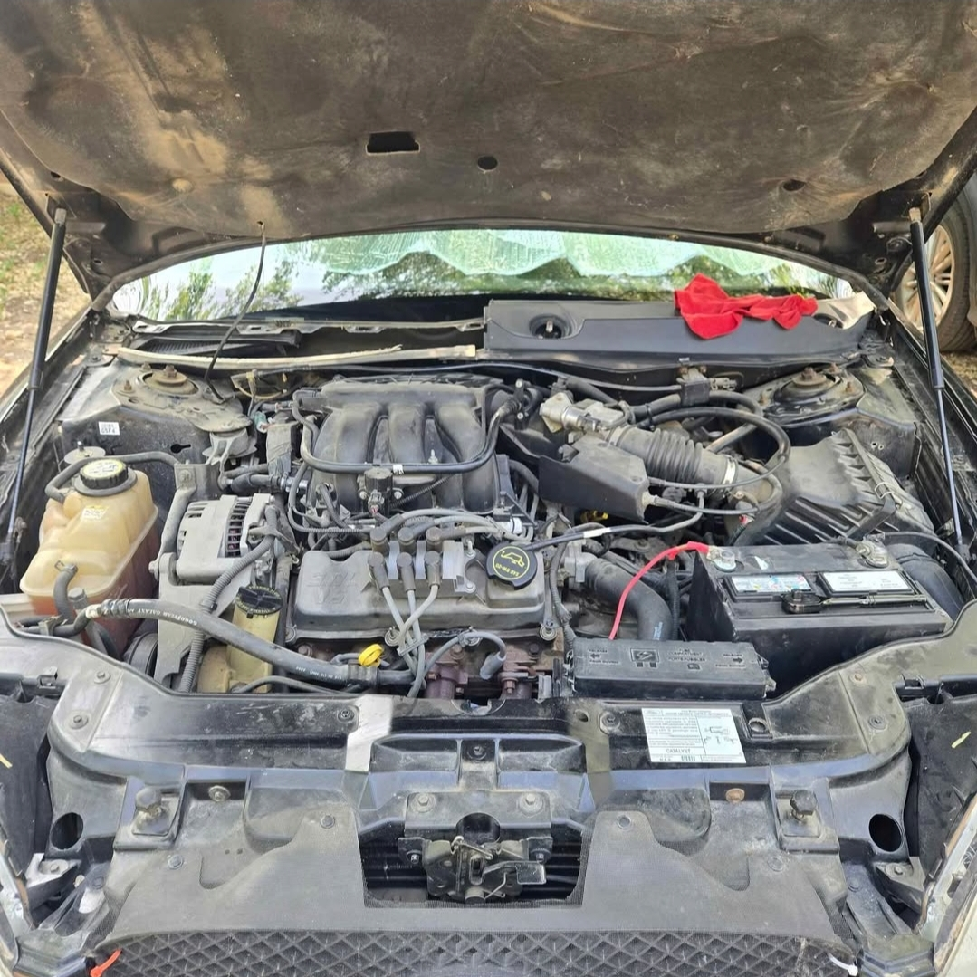 FORD TAURUS SE 2006 4DR FWD - photo 2