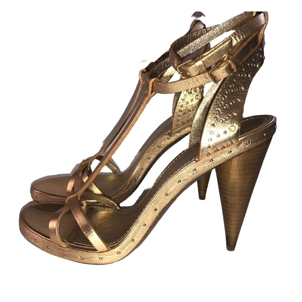 Burberry Gold Heels thumbnail