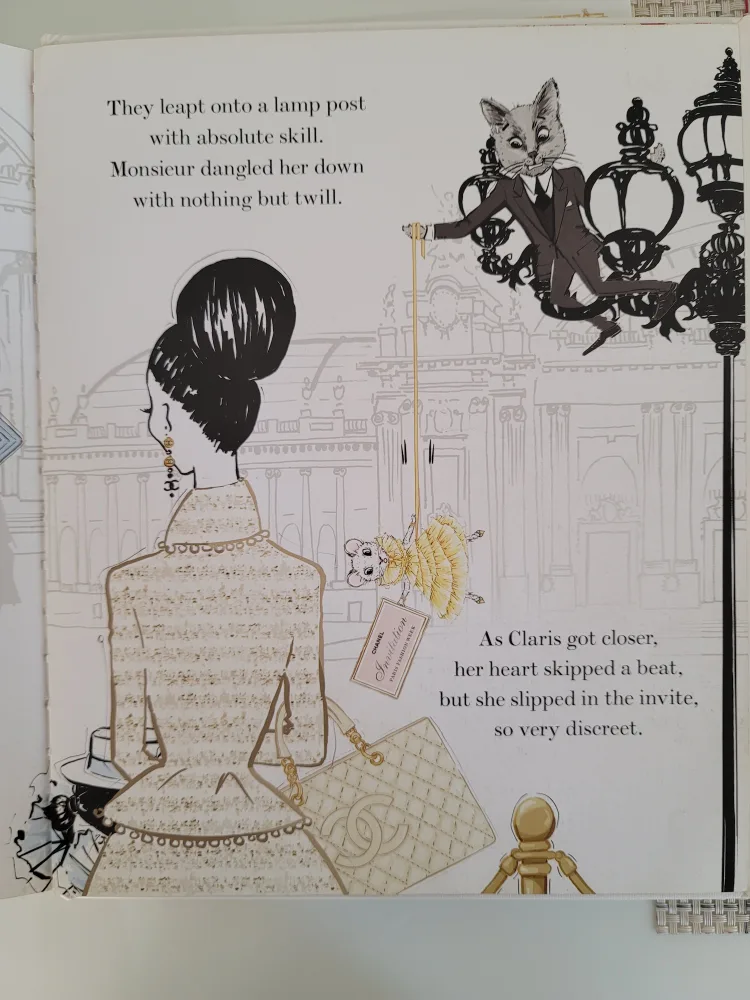 Claris The Chicest Mouse in Paris: Fashion Show Fiasco image indicator(2)
