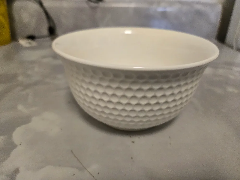 White Ceramic Bowl #freecycle thumbnail