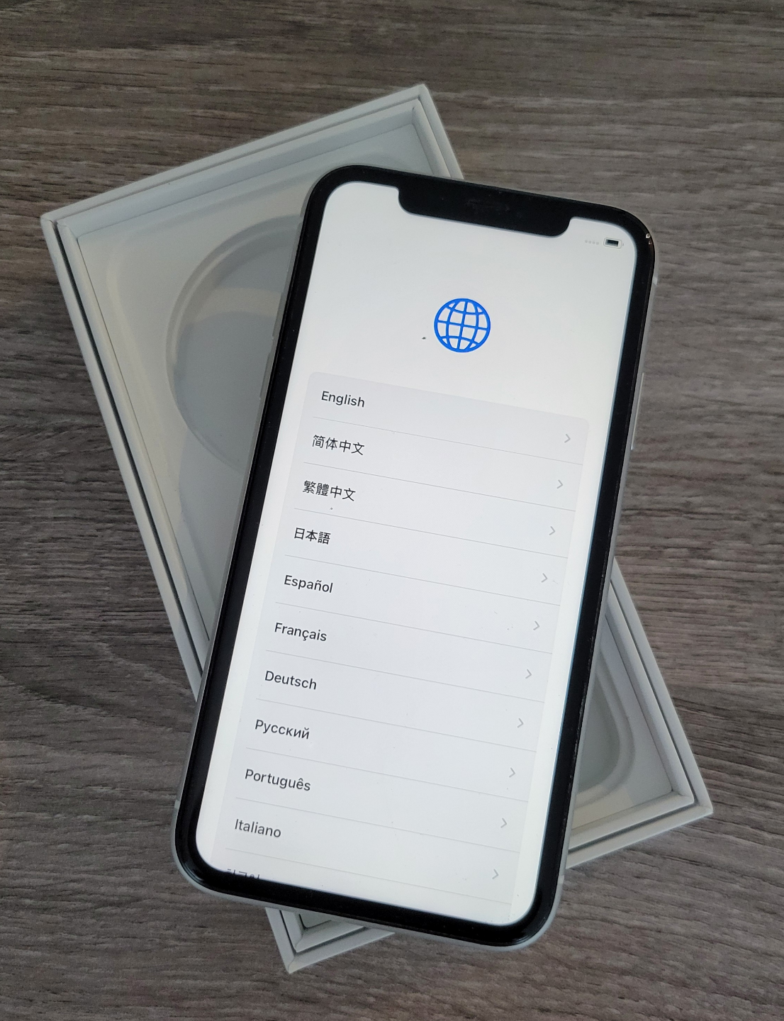 Apple iPhone XR with Box