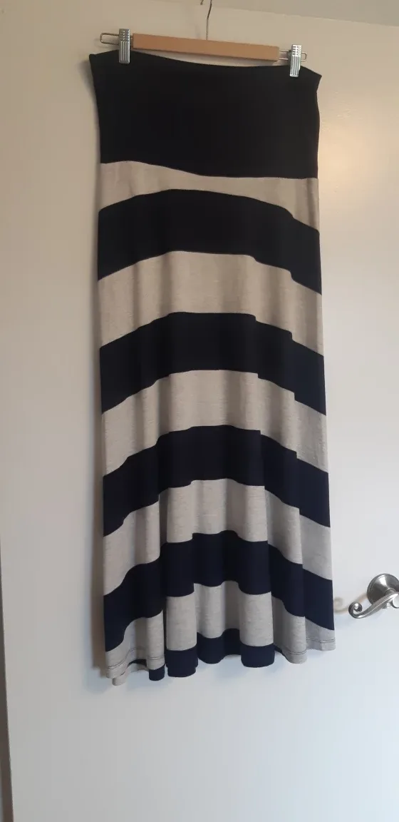 Gap Striped Maxi Skirt - Size L thumbnail