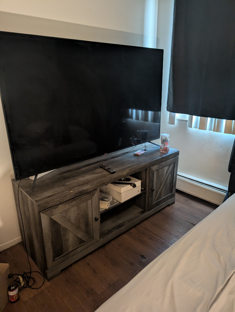 Skyworth 75" 4K UHD Google TV - photo 3