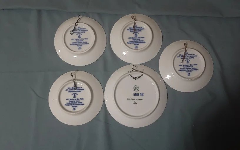 collector plates mothers-fathers day Germany plates thumbnail