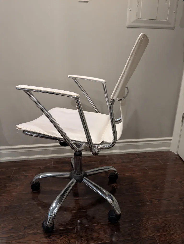 Office Chair - White Designer Leather image indicator(3)