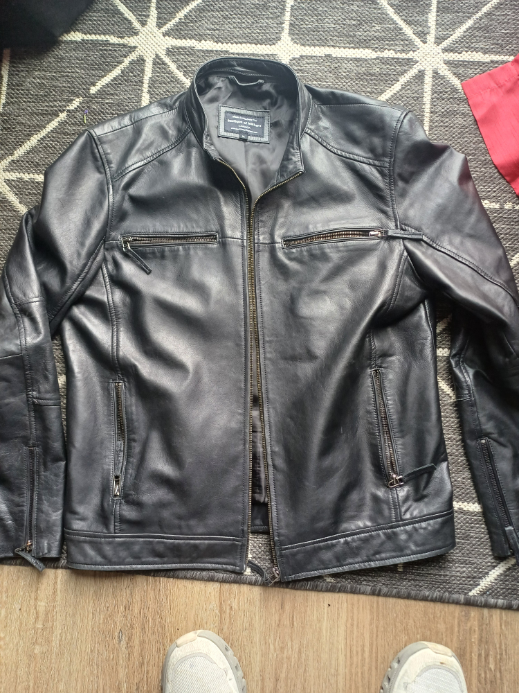 Black leather jacket, Shoes, Watch - photo 2