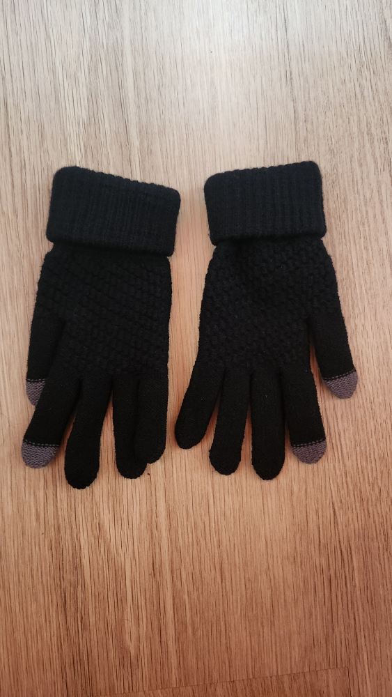 Black Winter Hat, Gloves, Earmuffs and Neck Warmer Set - photo 4