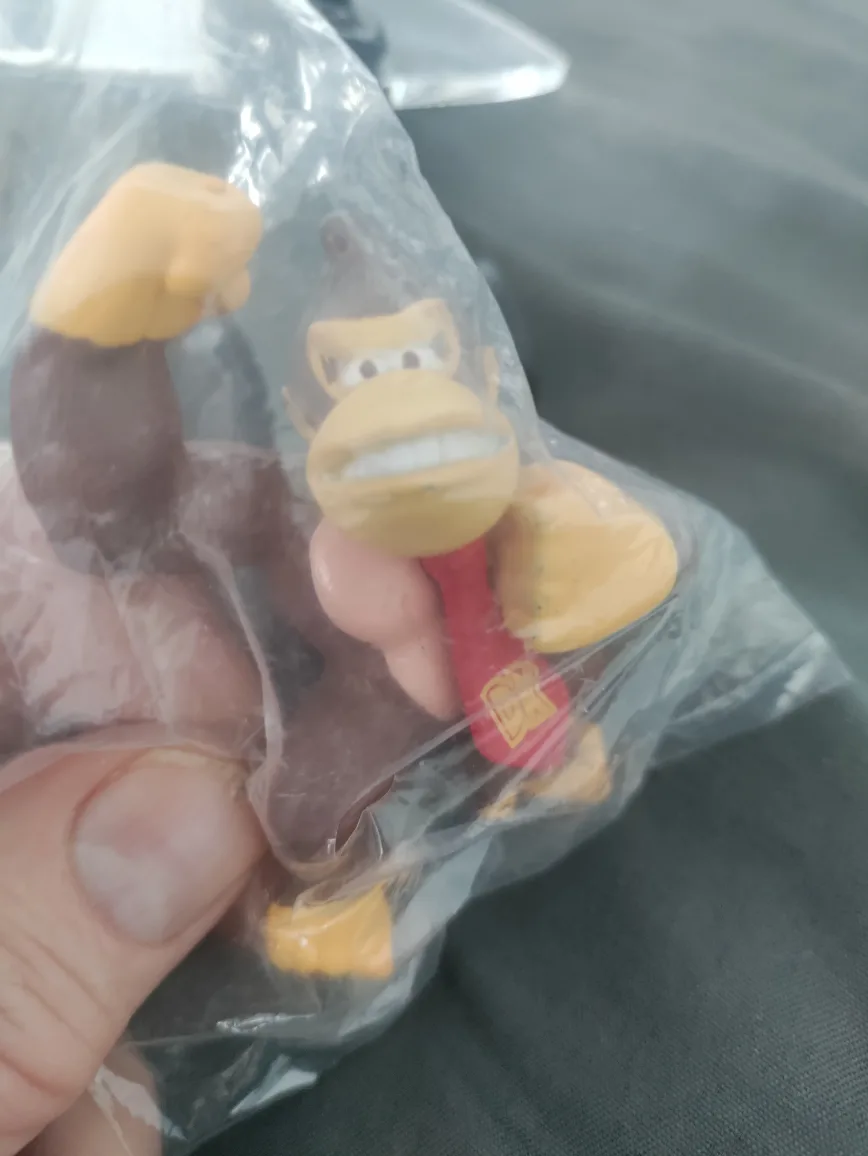 Nintendo Donkey Kong Super Mario Bros Action Figure image indicator(2)