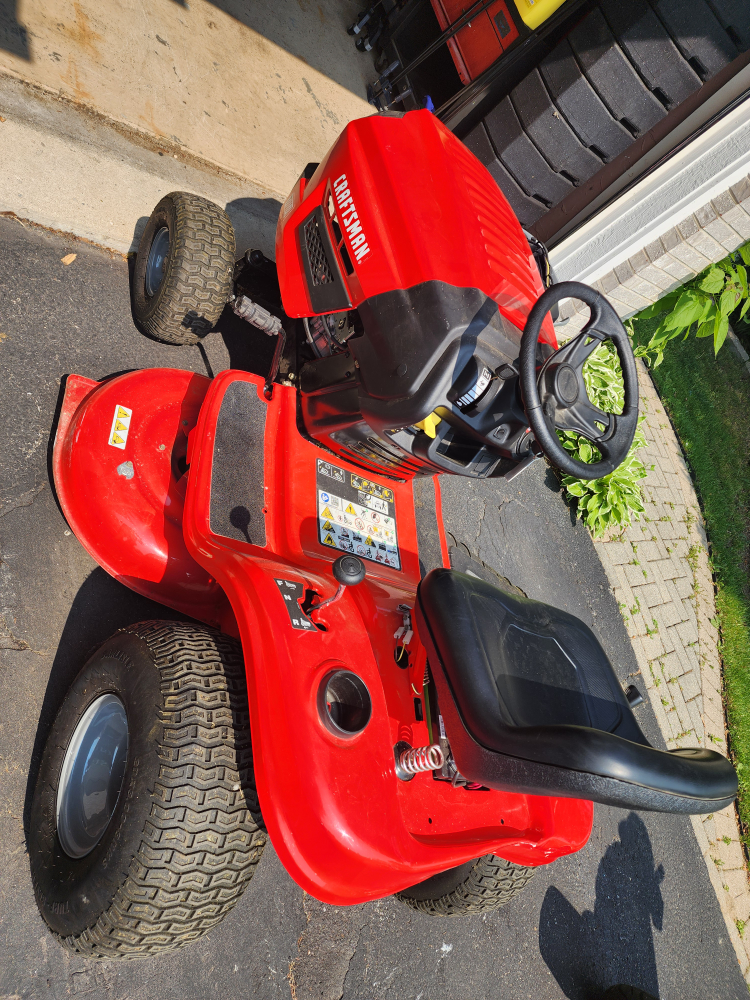 Craftsman T110 Riding Lawn Mower - photo 3