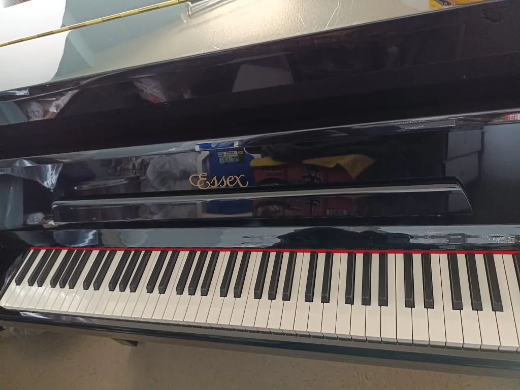 Essex Upright Piano image indicator(2)