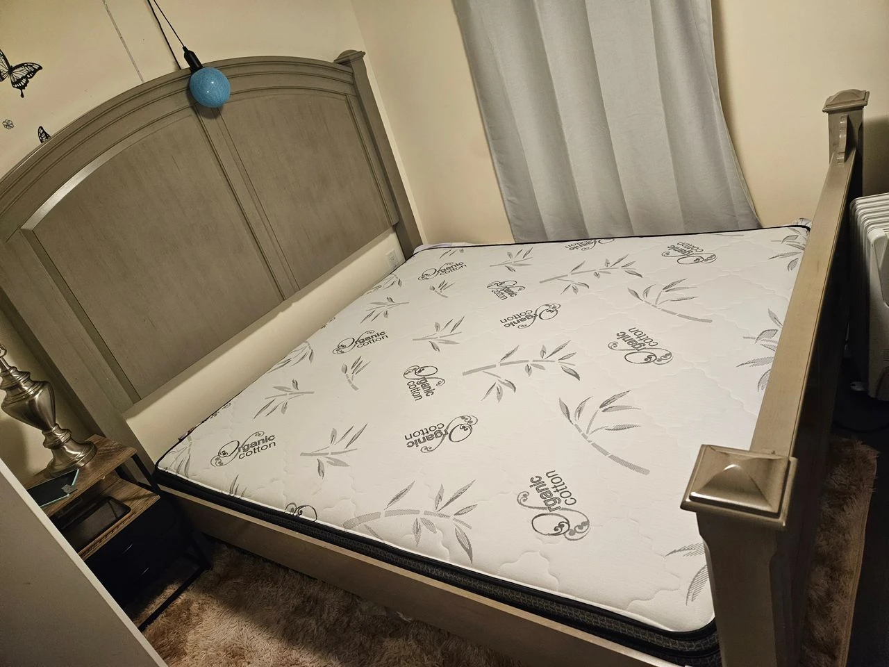 King Size Bed and Mattress - photo 2