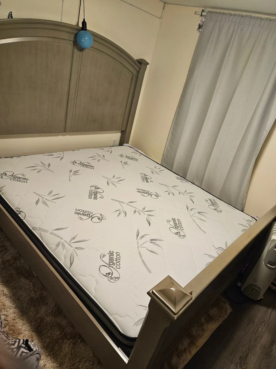 King Size Bed and Mattress - photo 3
