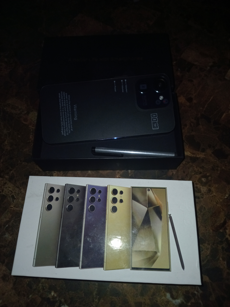 Two Samsung Smartphone - New in Box $600 - photo 2