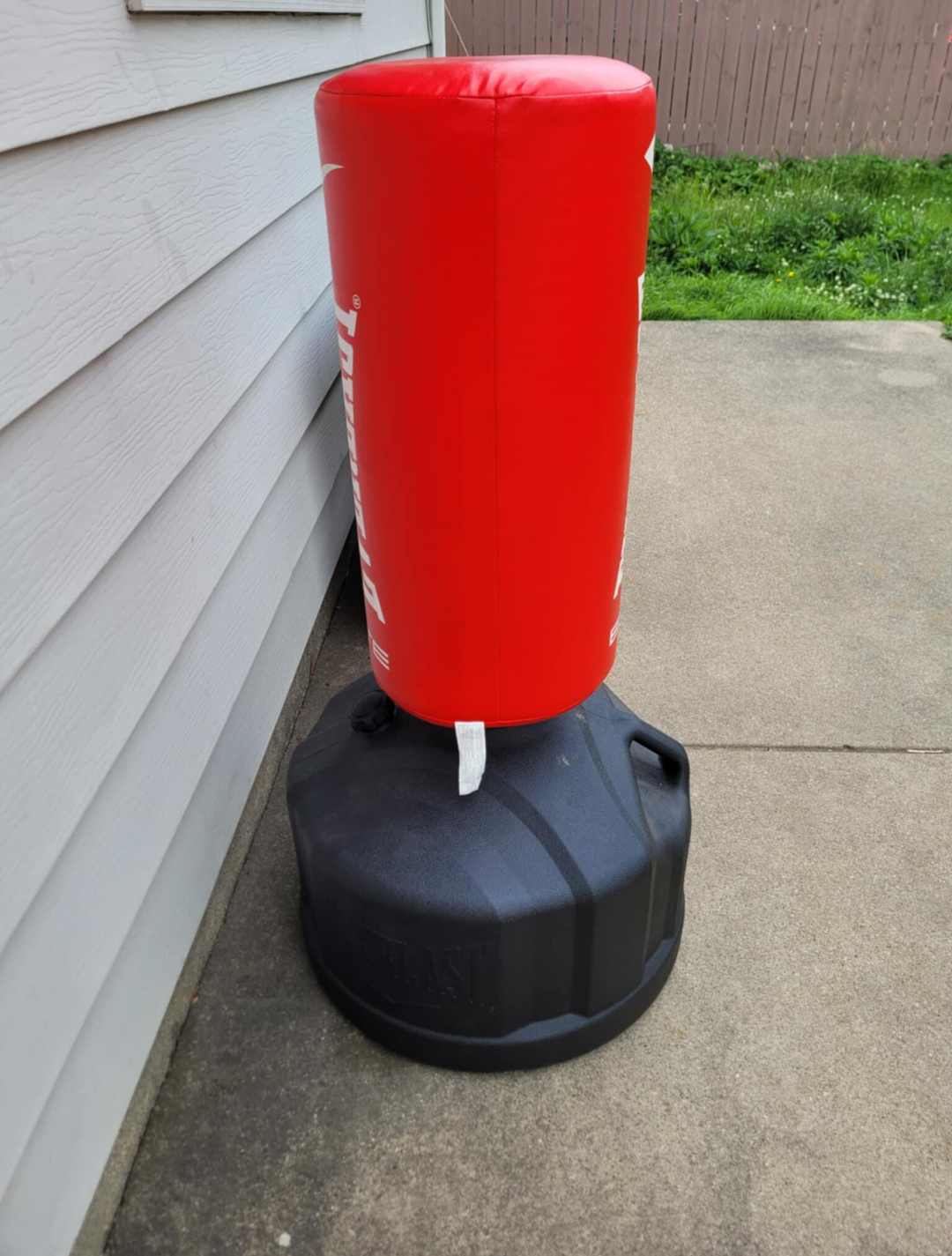 Everlast Elite Freestanding Heavy Bag - photo 3