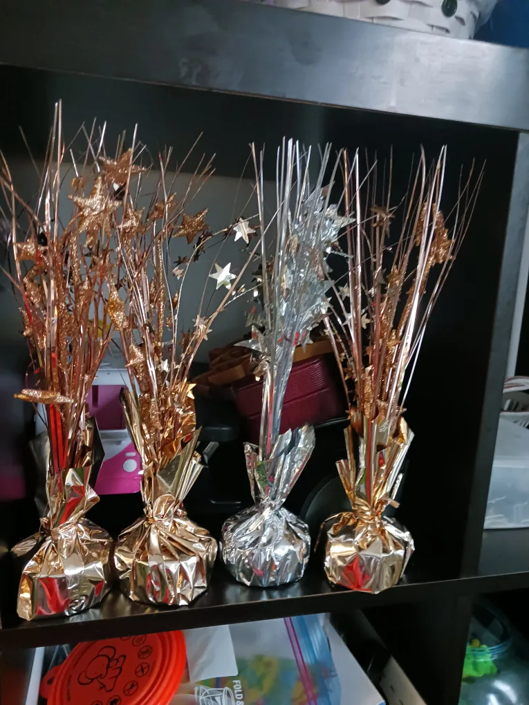 Decorative Party Table Decorations thumbnail