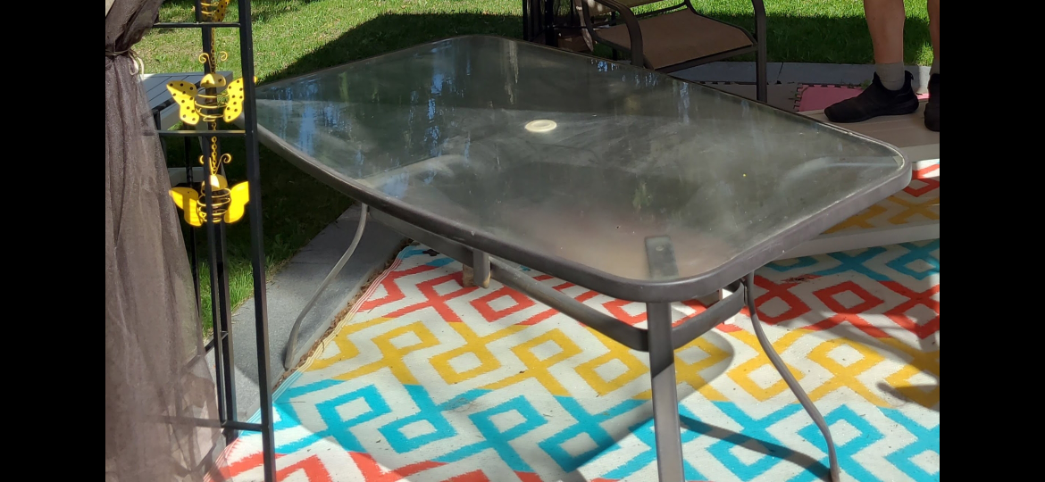 Outdoor Patio Table ONLY 🥕 - photo 2