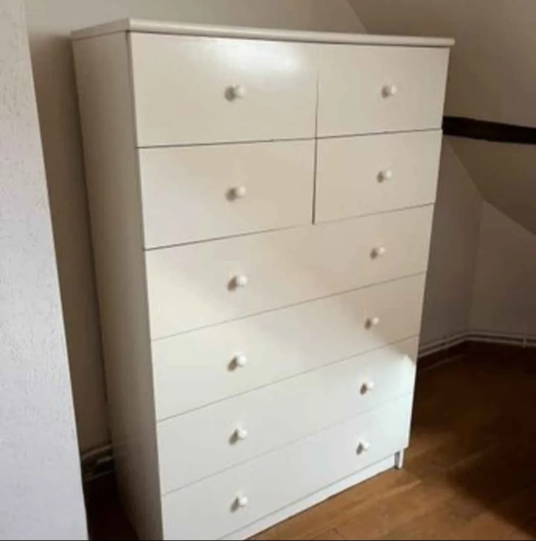 White 8-Drawer Dresser