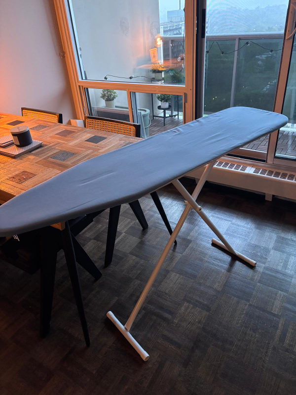 Black+Decker Iron and Ironing Board Combo