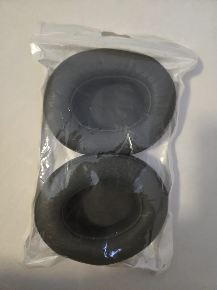 Beats Studio 3 replacement earpads thumbnail