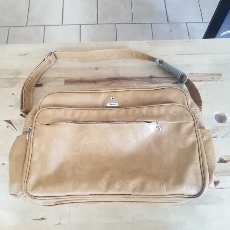 Samsonite Tan Leather Shoulder Bag thumbnail