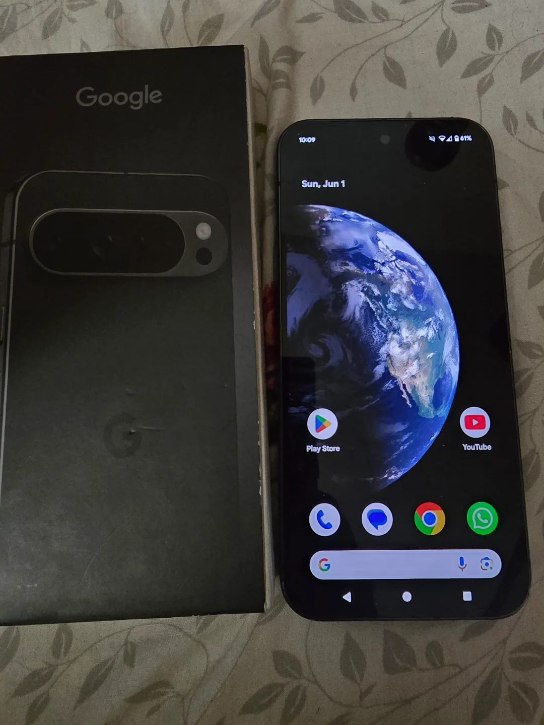 Google Pixel 9 Pro XL with Case thumbnail