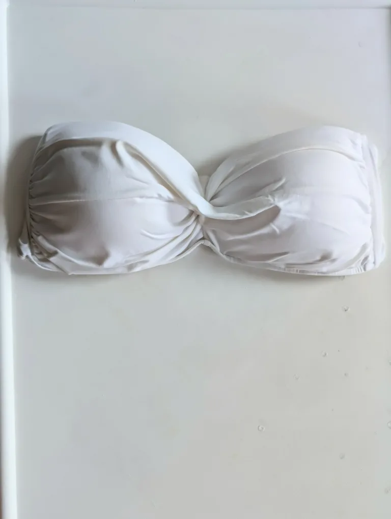 White Strapless Swimsuit Bikini Top🤍 image indicator(2)