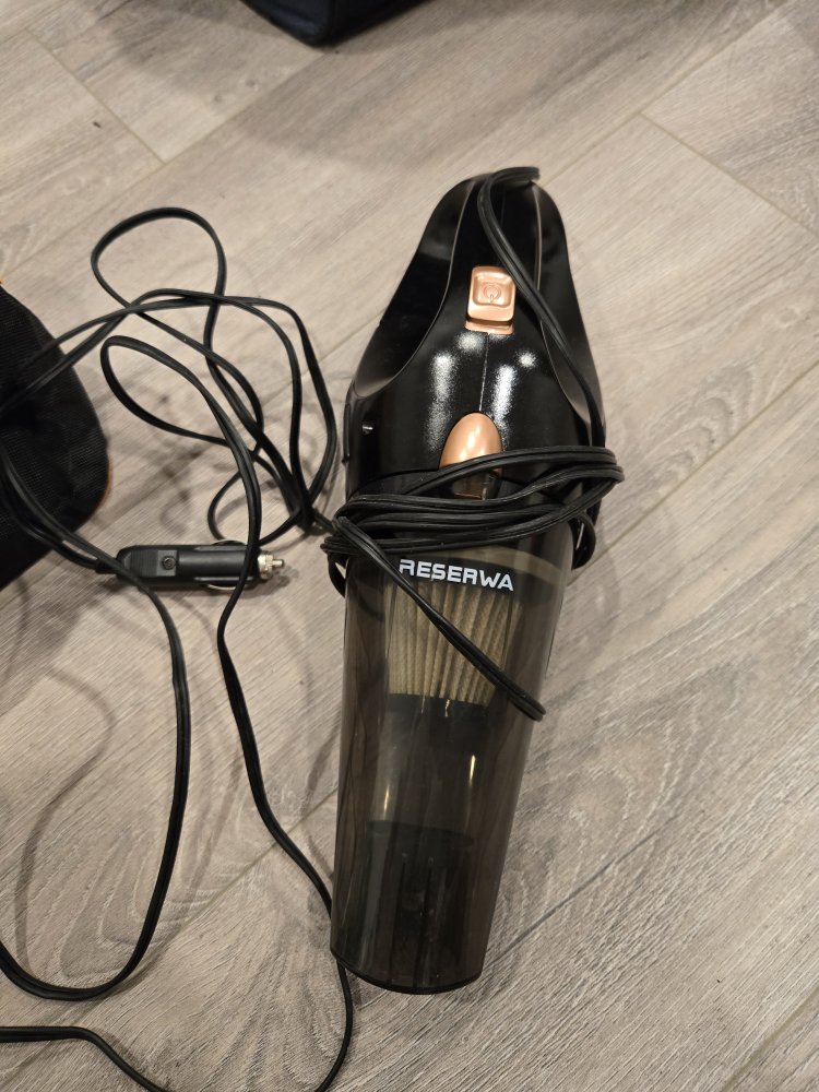 RESERWA Car Vacuum Cleaner with Case
