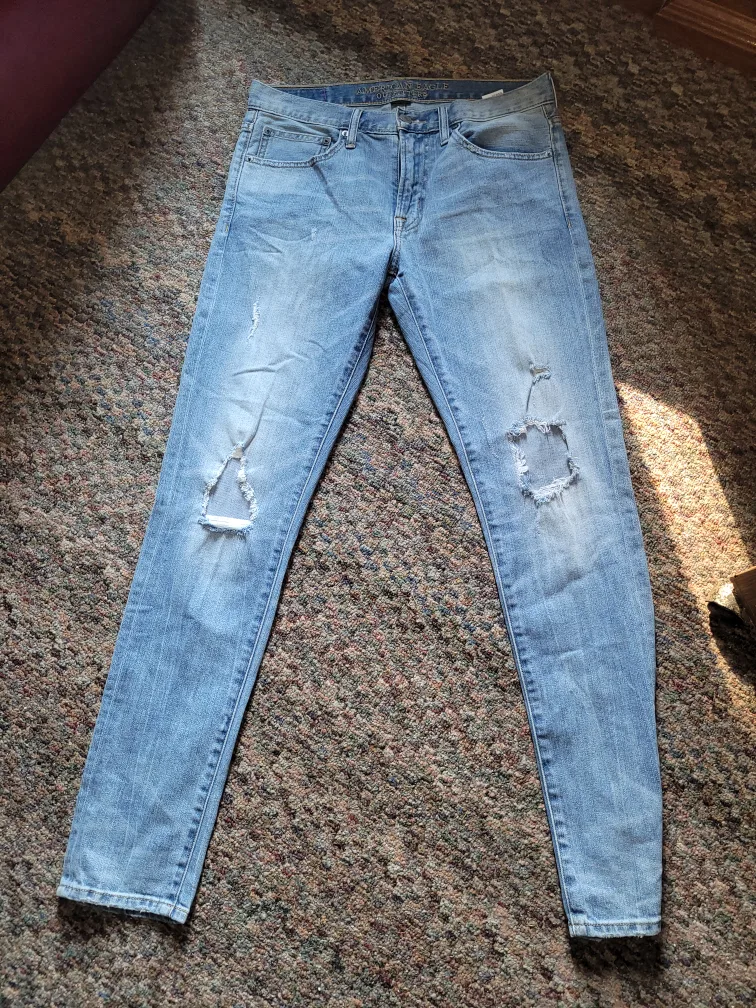 American Eagle Jeans - Size 31x32 thumbnail