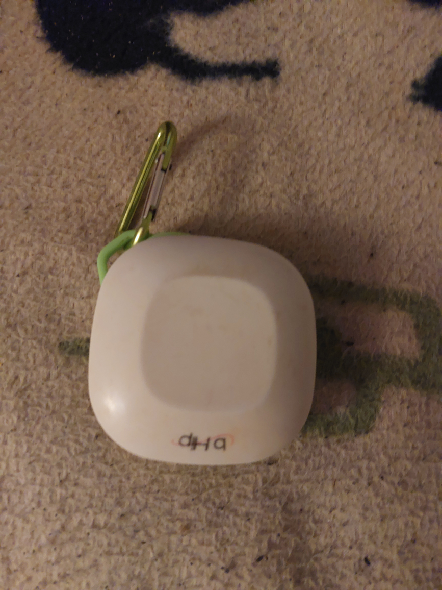 bHip White and green bluethoot speaker with Carabiner