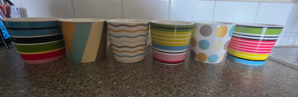 Set of 6 Decorative Mugs thumbnail