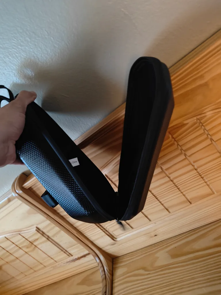 scooter Black handlebar storage pouch image indicator(3)