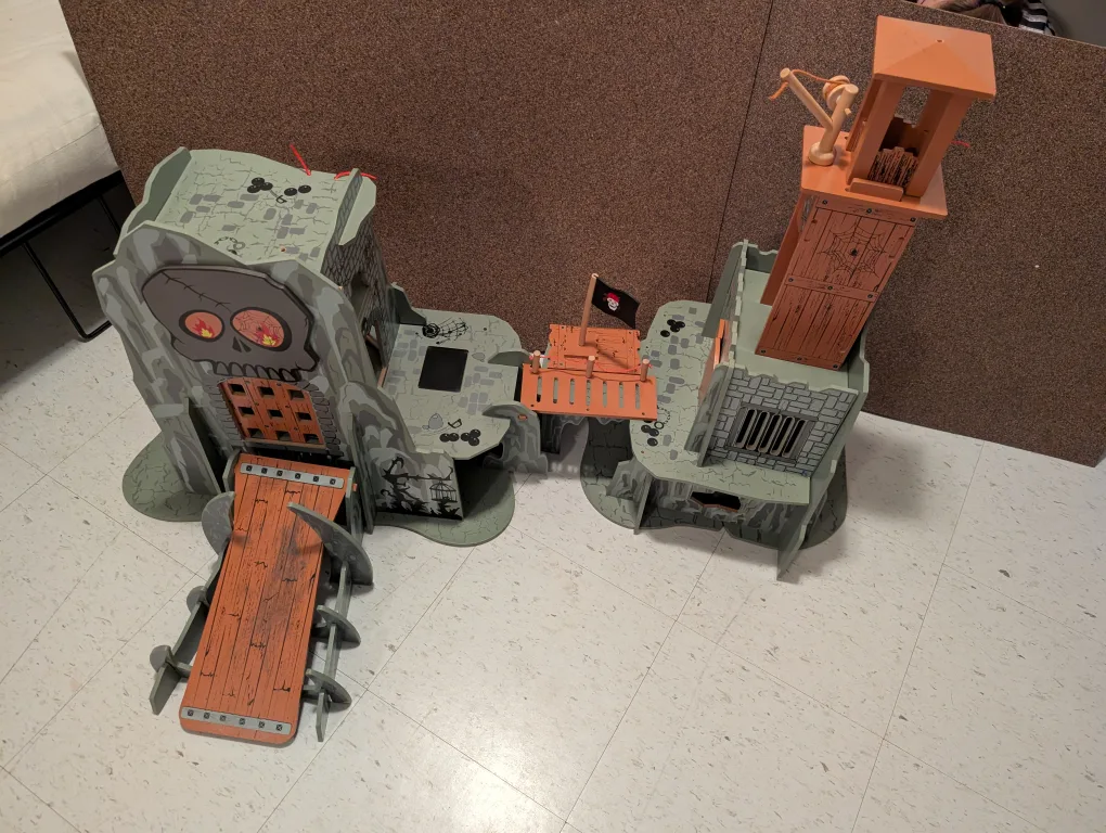 Wooden Castle Play Set image indicator(7)