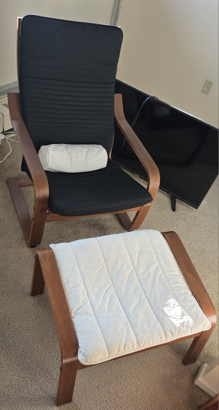 Ikea poang Chair with Footstool💚 - photo 2