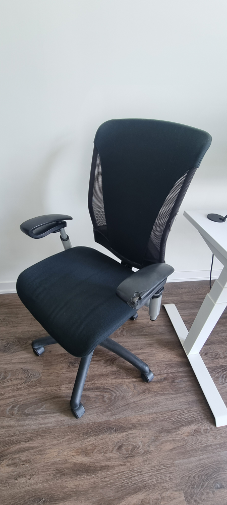 Black Mesh Office Chair
