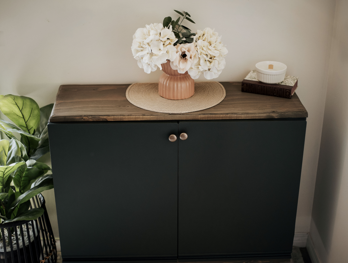 cabinet/hutch/shelf - photo 3