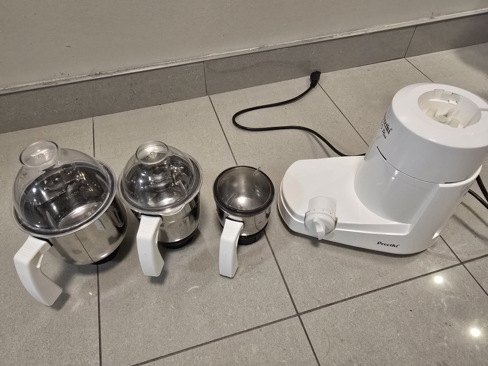 Preethi Eco Plus Mixer Grinder - photo 2
