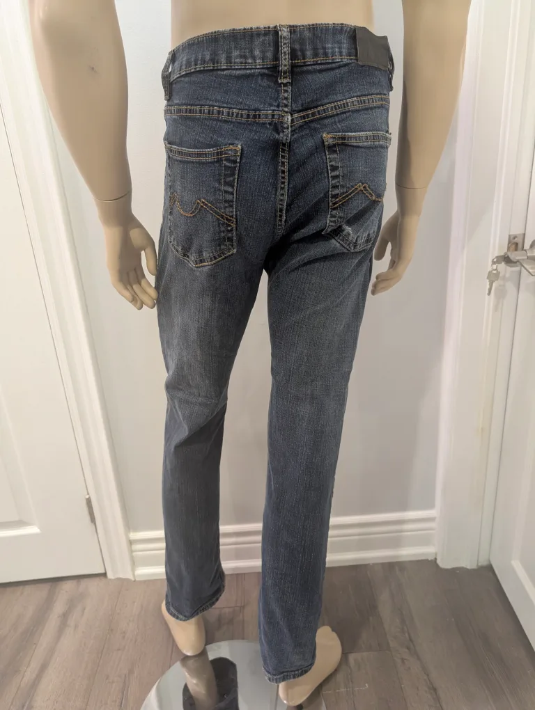 VGUC - Men's Urban Star Relaxed Jeans Size 30 x 31 image indicator(4)