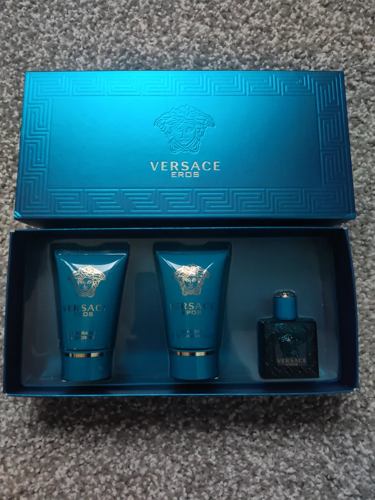 Versace Eros Gift Set thumbnail