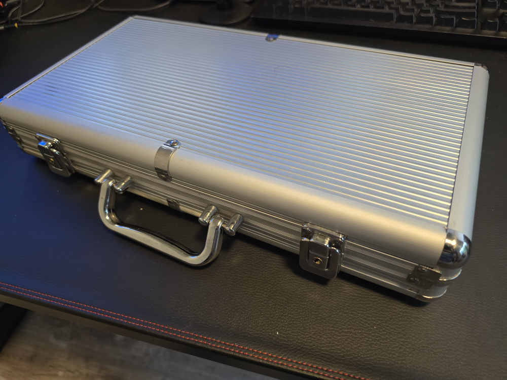 Poker Set with Aluminum Case - photo 3