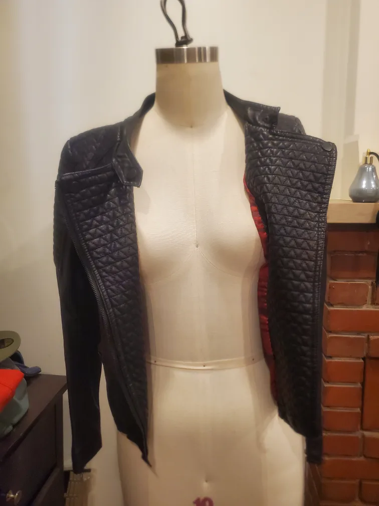 Women's small thumbnail