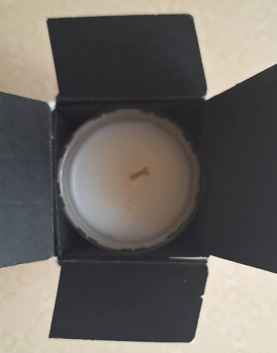 NEST New York Moroccan Amber Scented Candle image indicator(3)